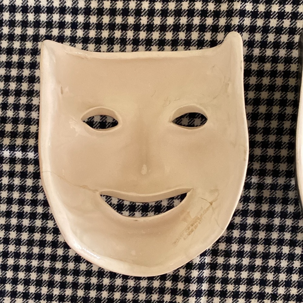 Cast of Thousands Comedy and Tragedy Ceramic Masks - Picture 5 of 10